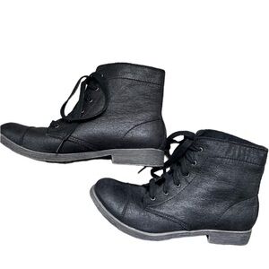 Zigila boots black size 8.5 NWOT